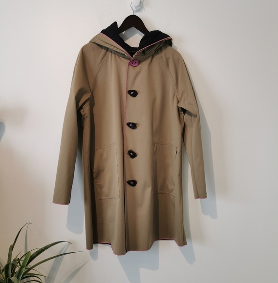 NEW with tags Ubu reversible rain jacket black and neutral with pink accents - Picture 7 of 16